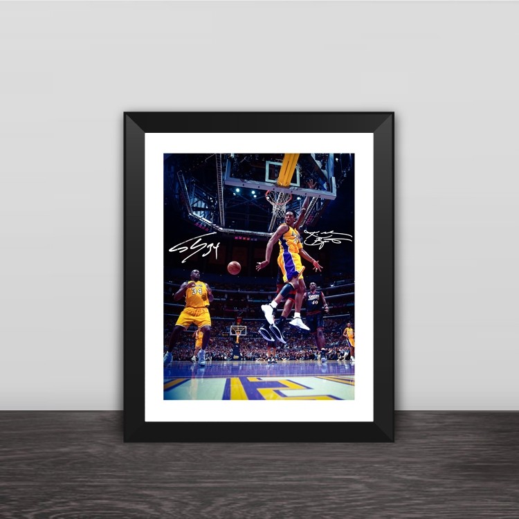 Kobe Bryant bid farewell to the back section of the solid wood decorative photo frame photo wall table hanging frame