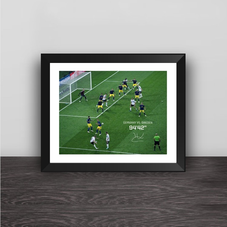 captain Atletico solid wood photo frame